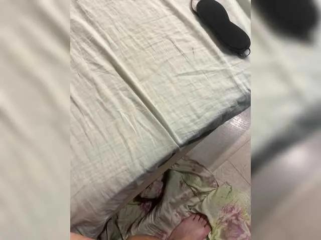 Discover sweet model Essss33331 Essss33331 from BongaCams