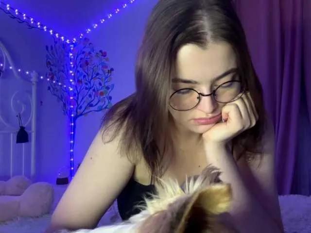 Discover MoiraSesay, she wants to masturbate for you MoiraSesay from BongaCams