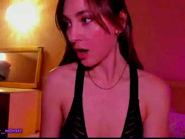 Slutty Purpur-Cute wants you to fuck her body now Purpur-Cute from BongaCams