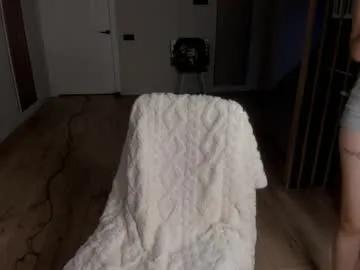 Watch Jee__son, she wants to masturbate for you jee__son from Chaturbate