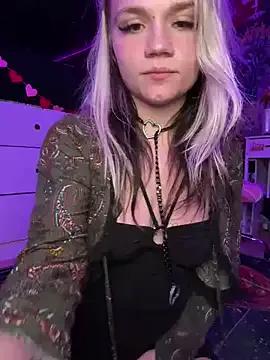 Explore 23 years old Cutiepiespanks from StripChat Cutiepiespanks from StripChat