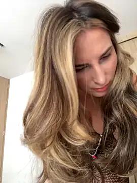 Masturbate to Thescorpionfr_, she wants to masturbate for you Thescorpionfr_ from StripChat