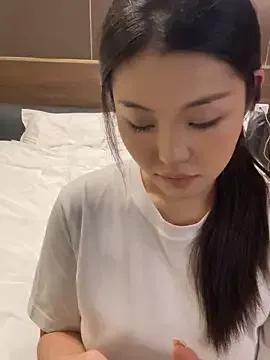 Explore StripChat's Zhenzhen666 zhenzhen666 from StripChat