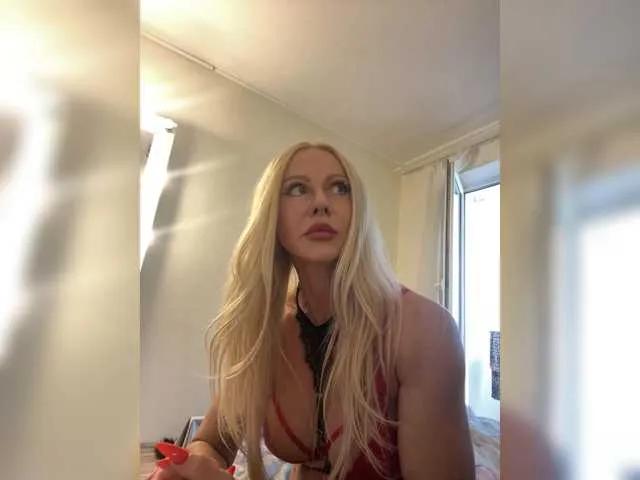 Masturbate to sweet slut ALISE8881 ALISE8881 from BongaCams