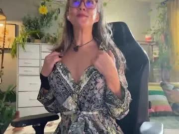 Sexy Sunnie_dayz wants you to fuck her body now sunnie_dayz from Chaturbate